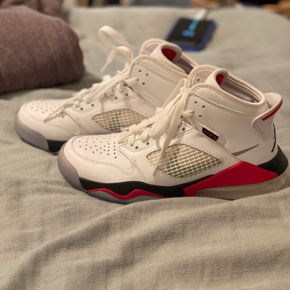 Nike air  Jordan 270 mars